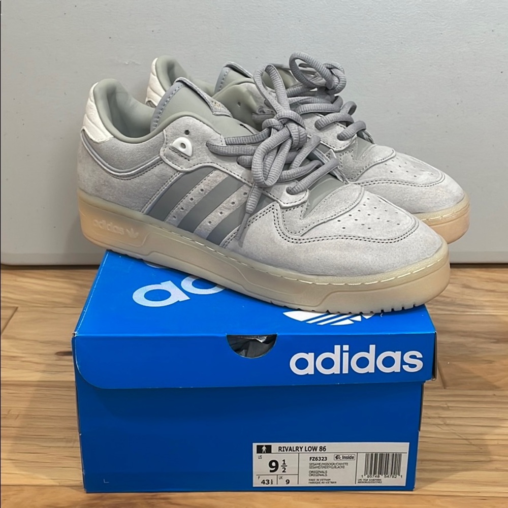 Adidas Rivalry Low 86 - Sesame - Sz 9.5 (US) M